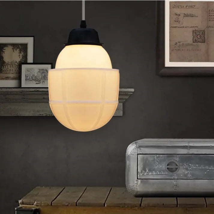 BrillLuma - Vintage Mælkehvidt Glas Geometrisk Krukke Vedhængslampe til Stilfuld Boligindretning