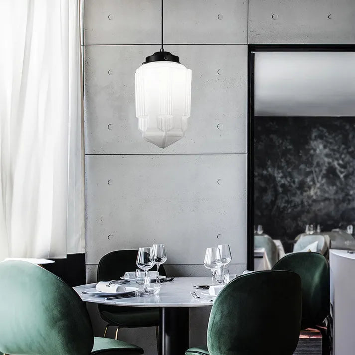 BrillLuma - Vintage Mælkehvidt Glas Geometrisk Krukke Vedhængslampe til Stilfuld Boligindretning