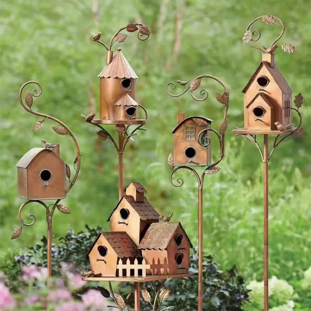 Cozyra - Featherhaven Metalen Vogelhuisje met Paal Duurzame Tuindecoratie